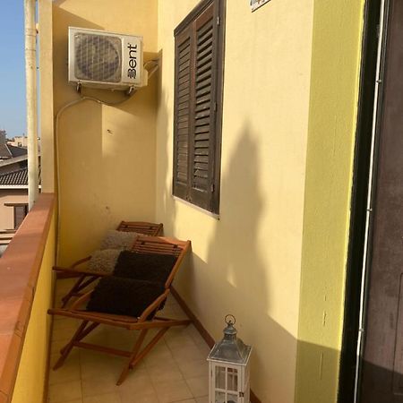 Casa Gina Lägenhet Porto Torres Exteriör bild