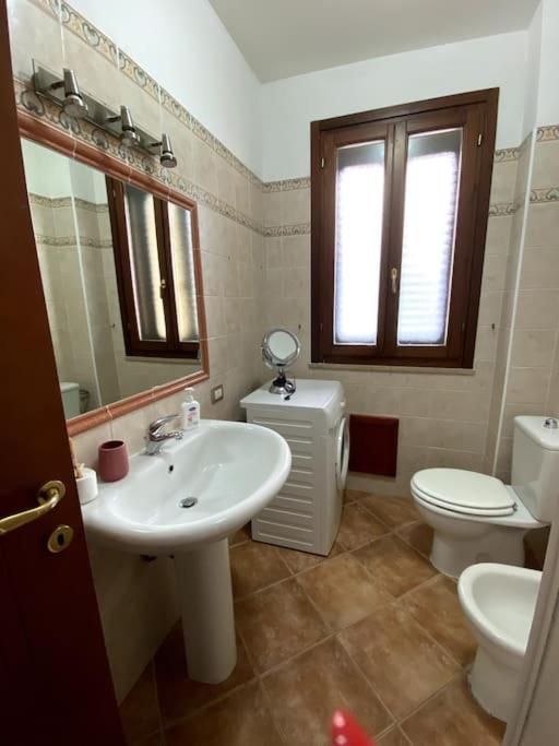 Casa Gina Lägenhet Porto Torres Exteriör bild
